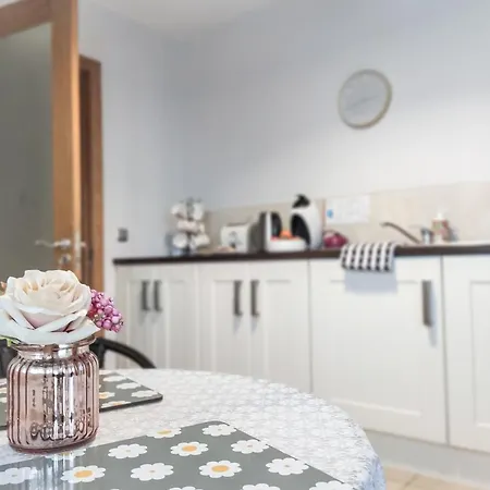 Alder House * Killarney