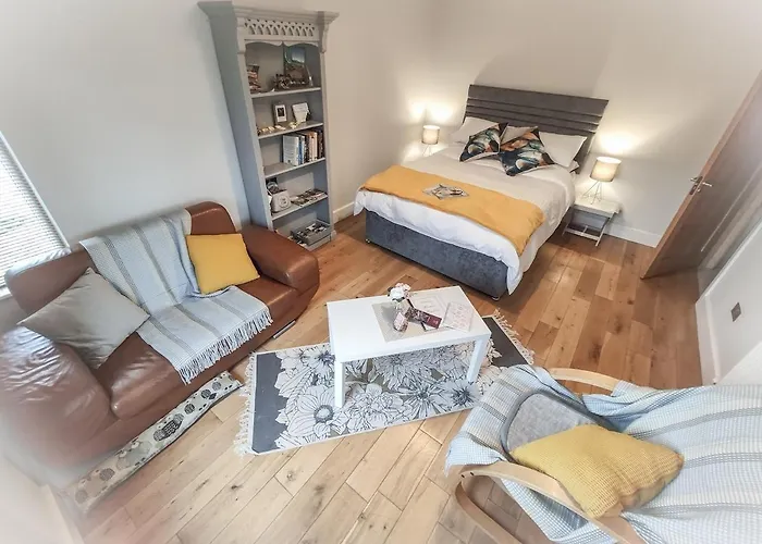 Апартаменты Alder House *